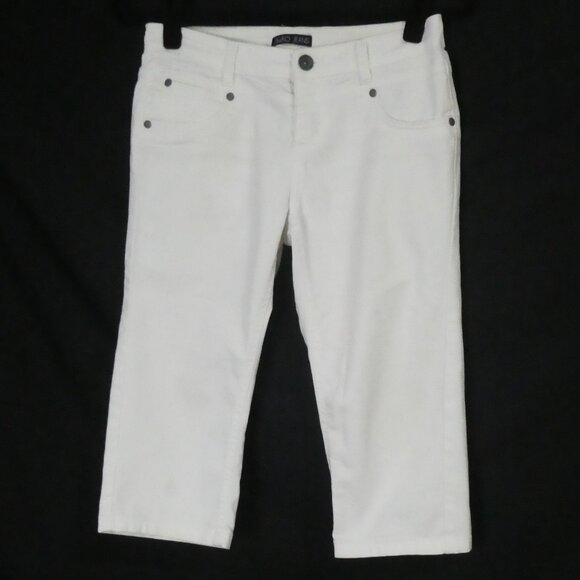 SUKO JEANS | size 4 | Classic White Cropped Capris - Picture 1 of 16